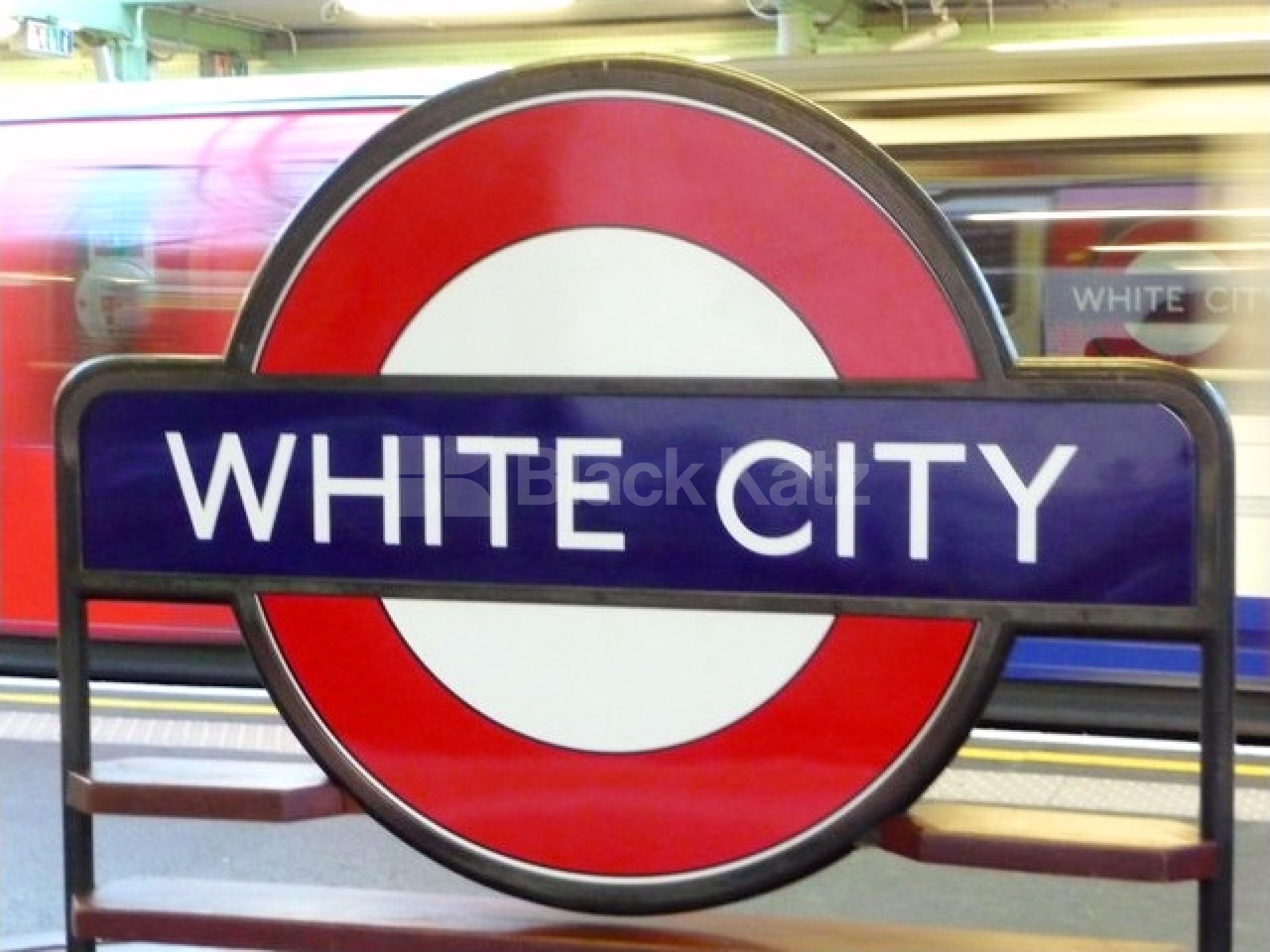 			NEW INSTRUCTION, 3 Bedroom, 1 bath, 1 reception Flat			 Australia Road, WHITE CITY W12